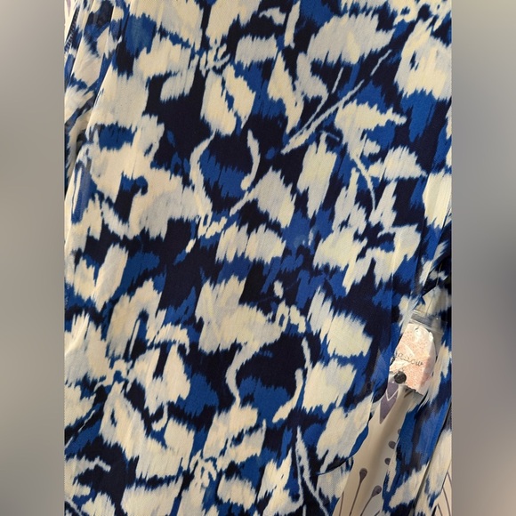 Blue and white floral bodycon dress - Picture 2 of 3